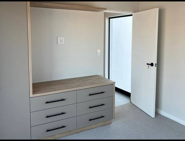 4 BEDROOM HOUSE FOR SALE IN SANDOWN
